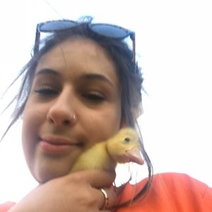 Meet your Posher, Chloe